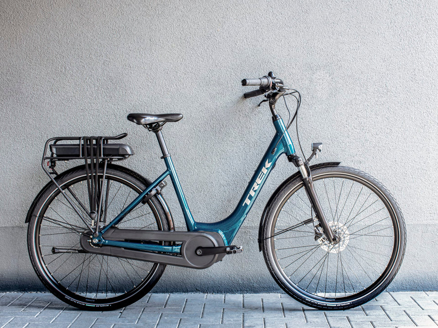 Trek District+ 1 Lowstep Aquatic 400wh