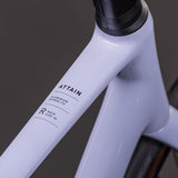 Cube Attain Race cyclamen´n´black