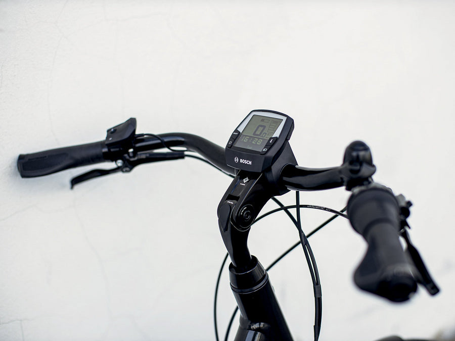 Trek district+ 4 Lowstep sort elcykel