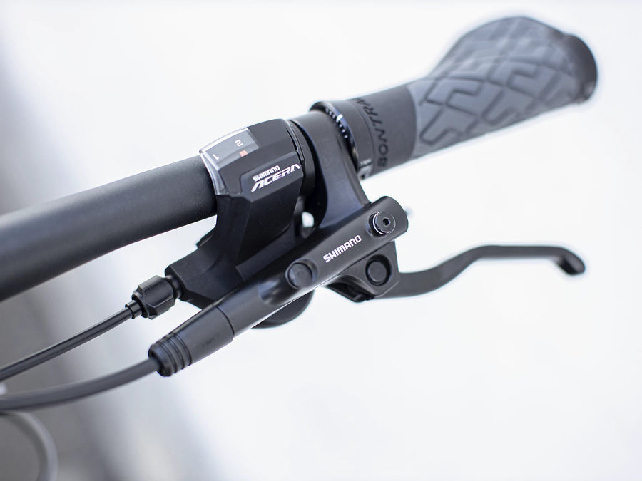 Trek Dual Sport 3 Eq grå Hybridcykel