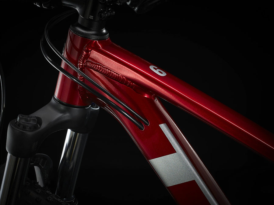 Trek Marlin 6 Rød og Sort Mountainbike