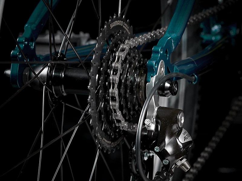 Trek Wahoo 24" Dark Aquatic